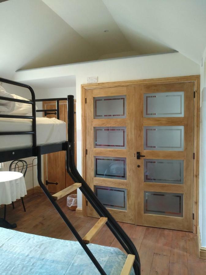 C Farmhouse Accommodation Alne Exteriör bild